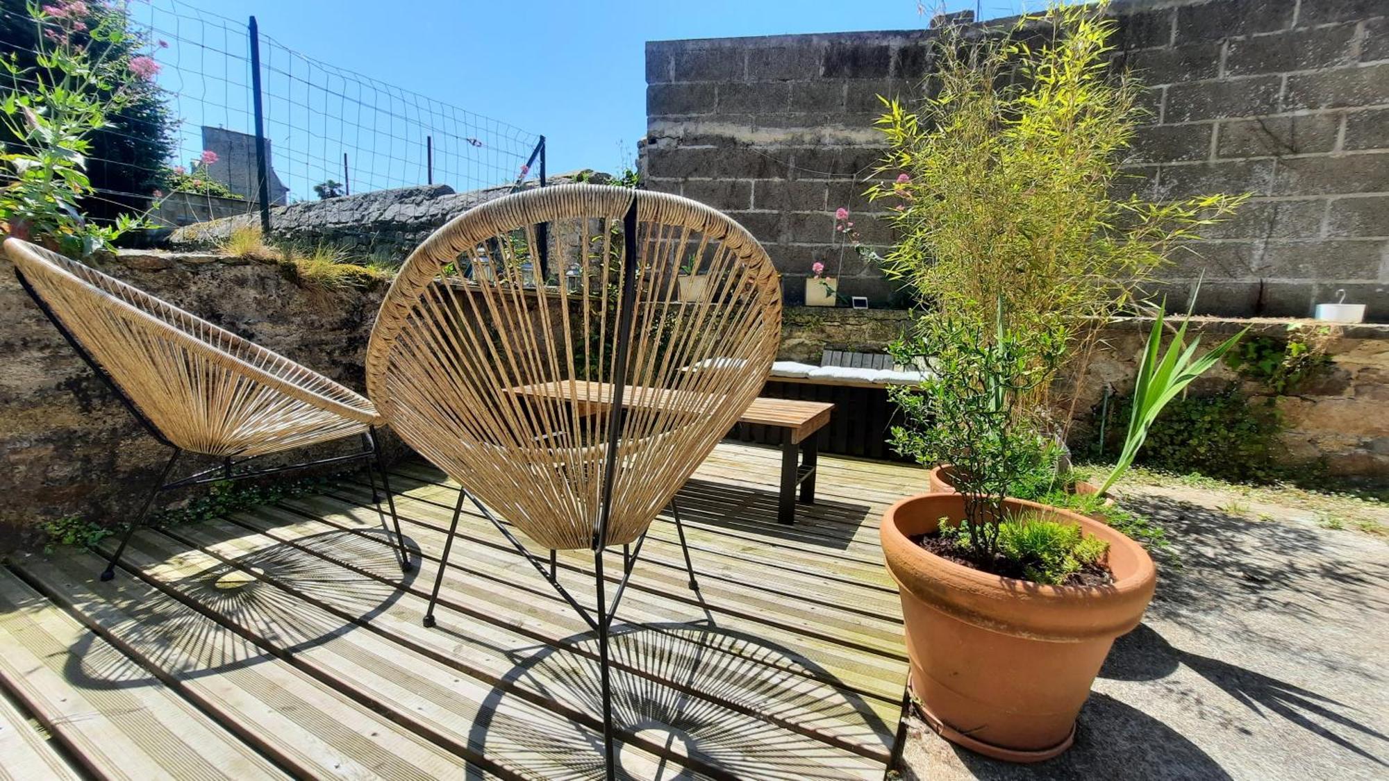 Le Duclos, Appartement Rez-De-Jardin Dinan Centre Exteriör bild